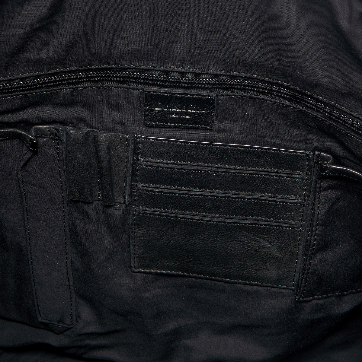 Деловая сумка Dr.Koffer из натуральной кожи черная