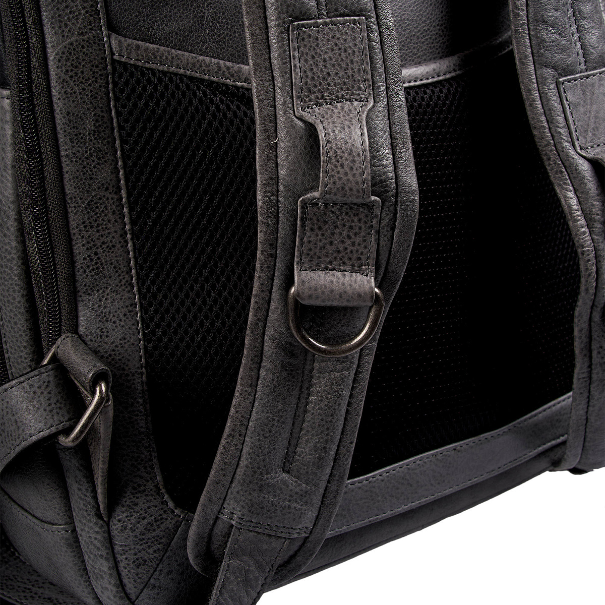 Рюкзак Dr.Koffer из натуральной кожи черный