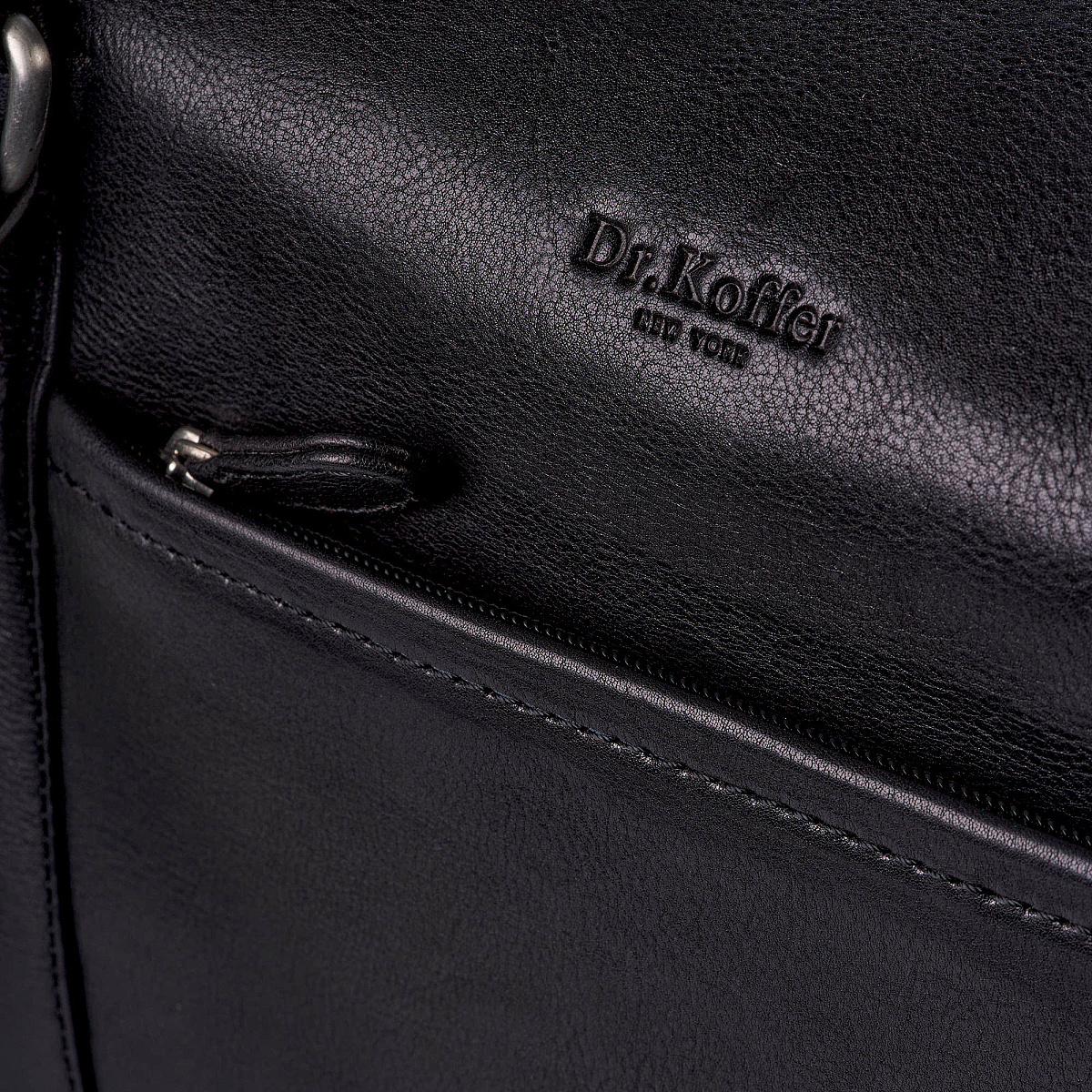 Сумка дорожная Dr.Koffer из натуральной кожи черная
