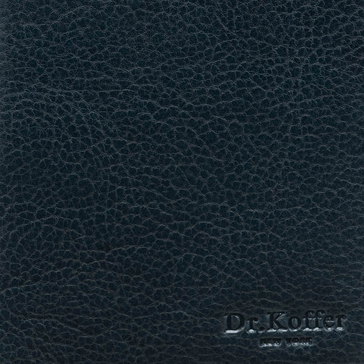 Обложка для паспорта из натуральной кожи Dr. Koffer