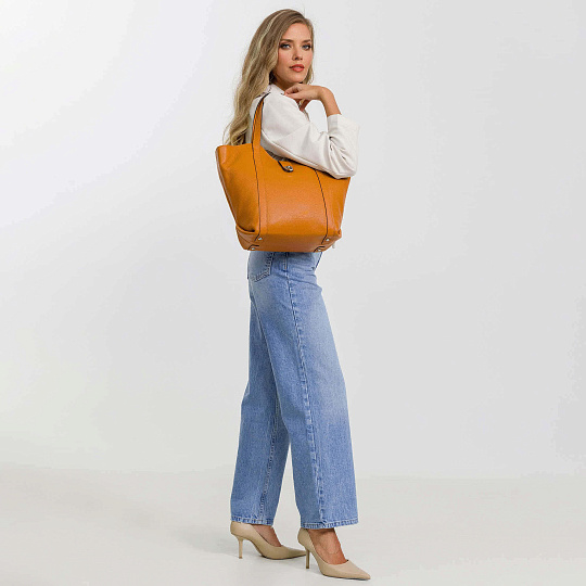 Женская сумка Dr. Koffer из натуральной кожи оранжевая