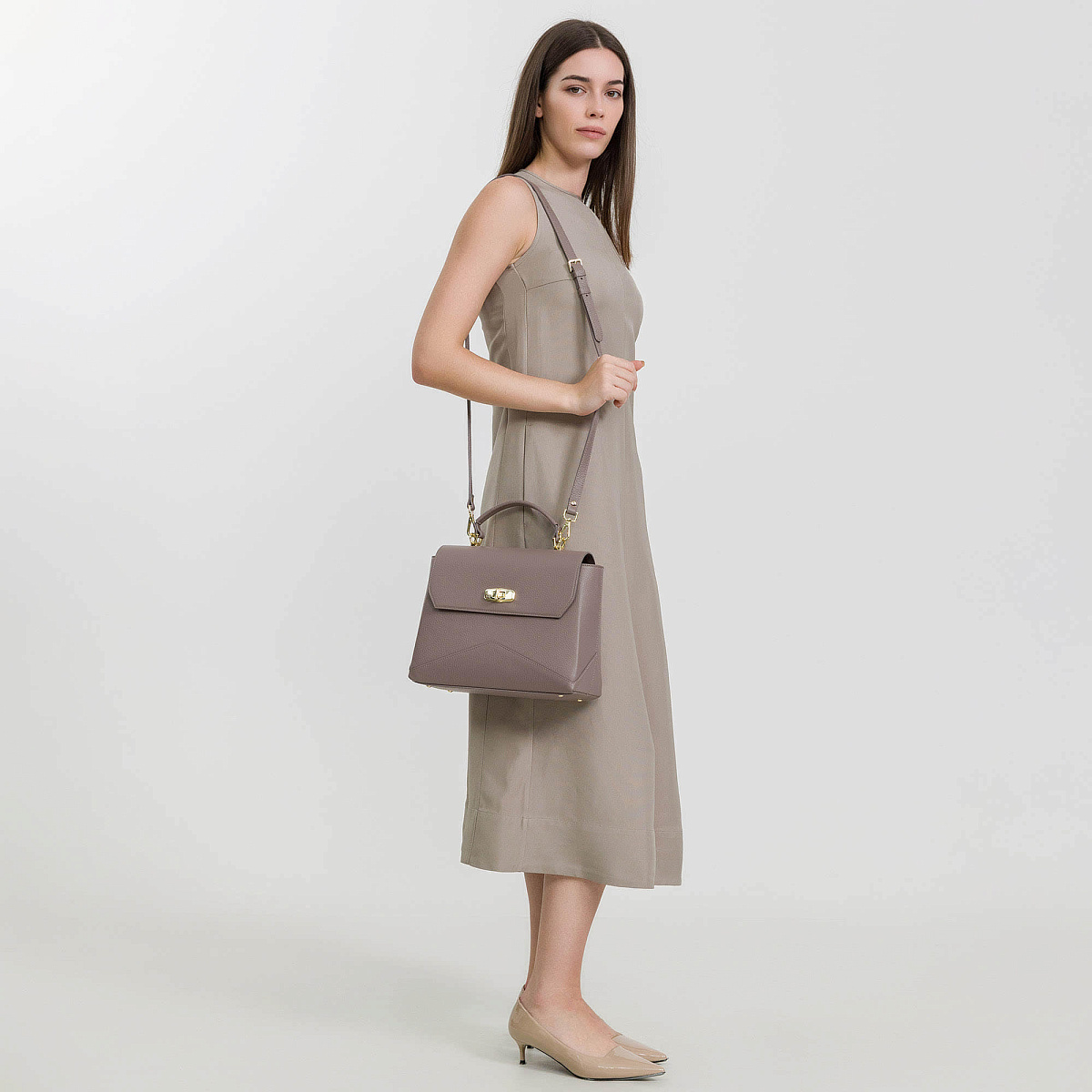 Женская сумка  Dr. Koffer из натуральной кожи розовая