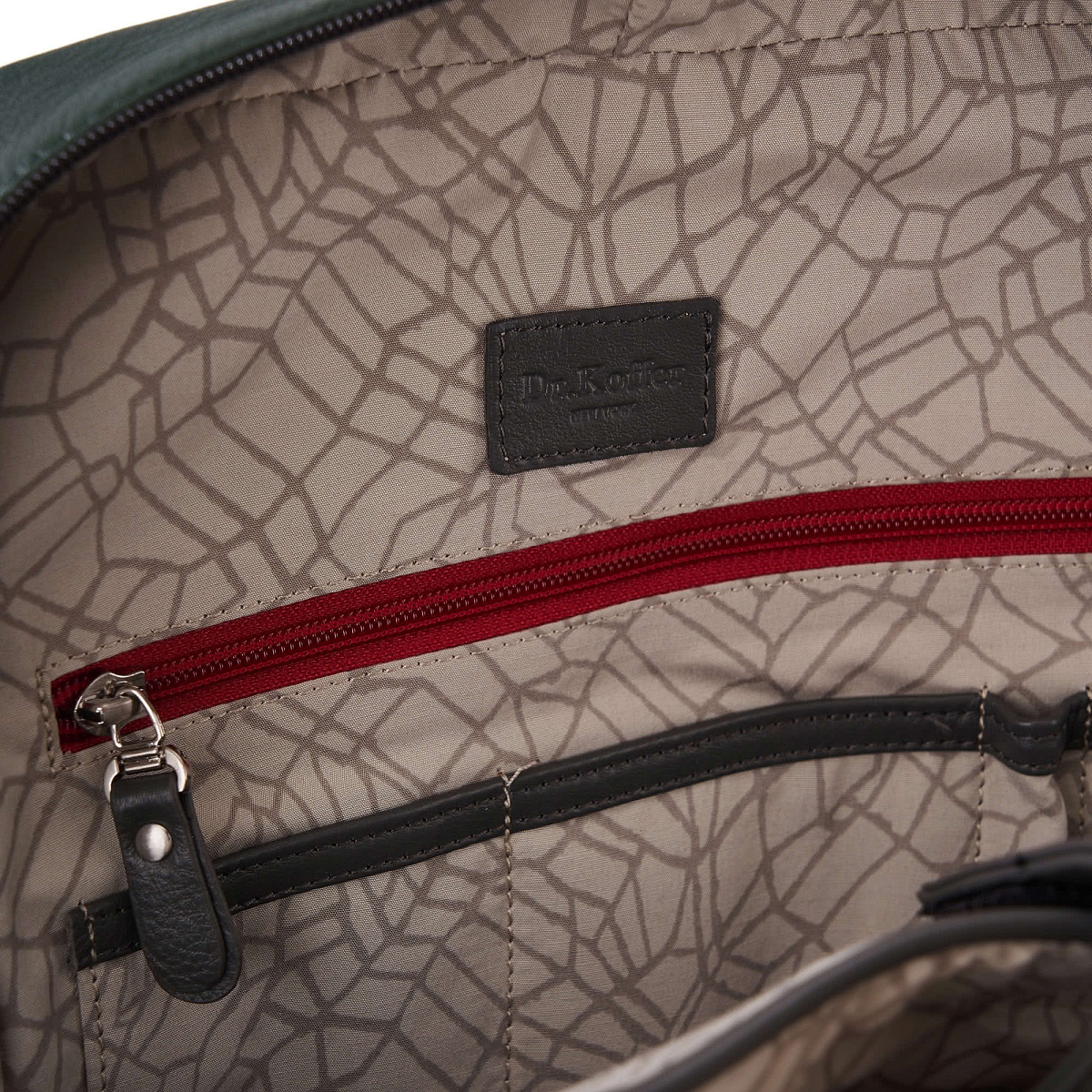 Рюкзак Dr.Koffer из натуральной кожи зеленый