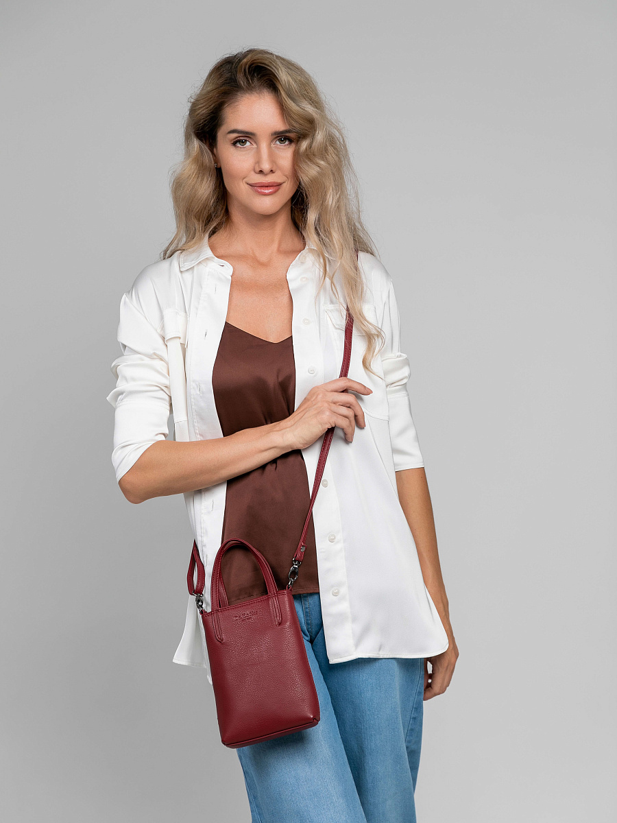 Сумка через плечо Dr.Koffer из натуральной кожи бордовая