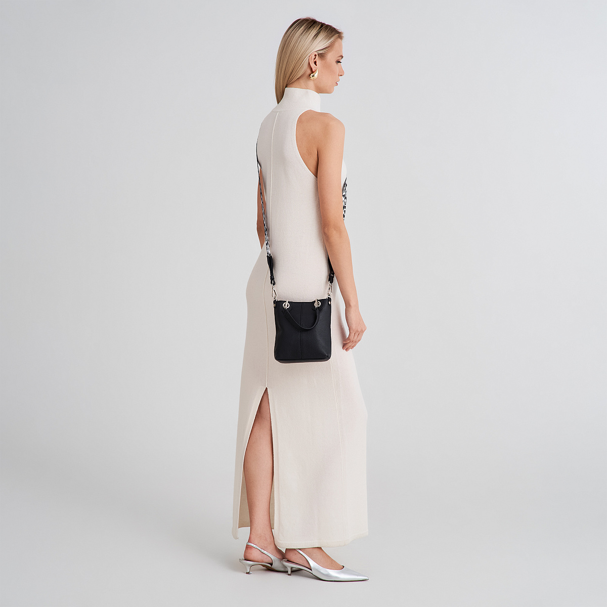 Женская сумка Dr. Koffer из натуральной кожи черная