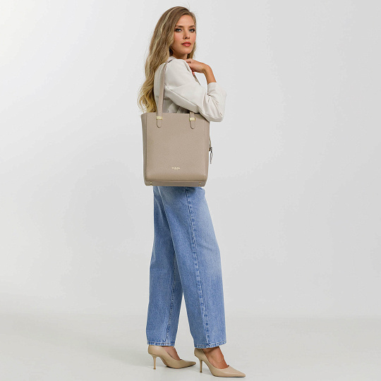 Женская сумка  Dr. Koffer из натуральной кожи бежевая