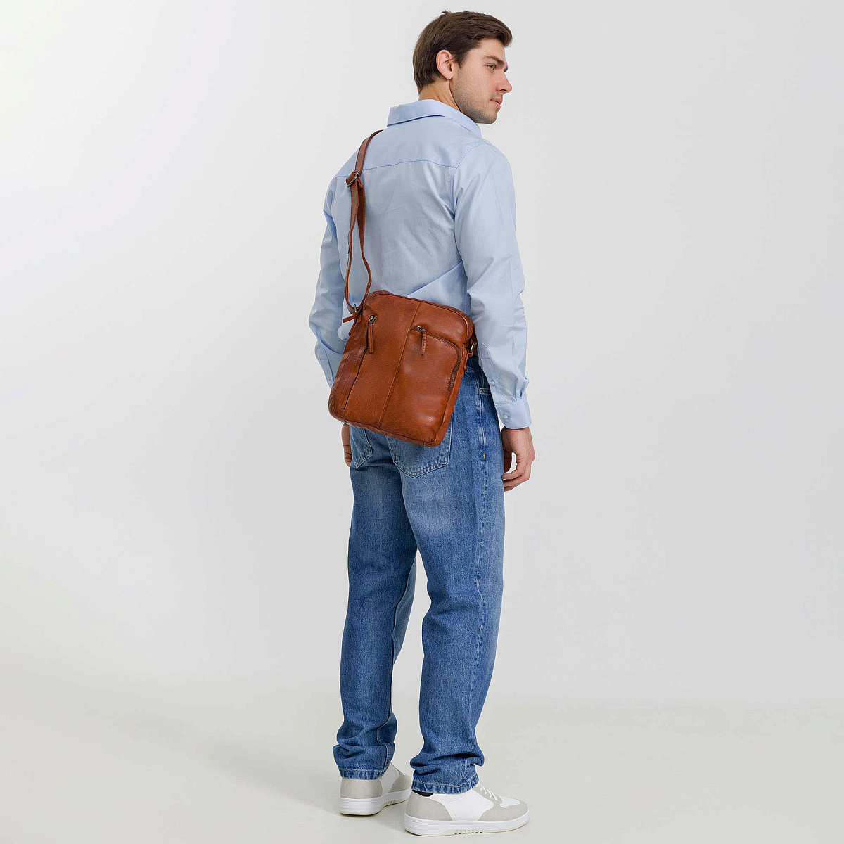 Сумка через плечо Dr.Koffer из натуральной кожи коричневая