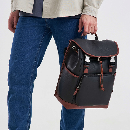 Рюкзак Dr.Koffer из натуральной кожи черный