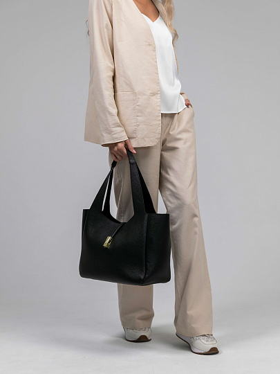 Женская сумка Dr.Koffer из натуральной кожи черная