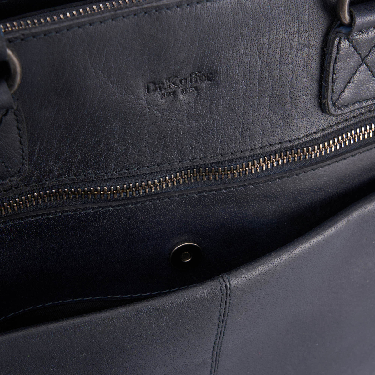 Деловая сумка Dr.Koffer из натуральной кожи синяя