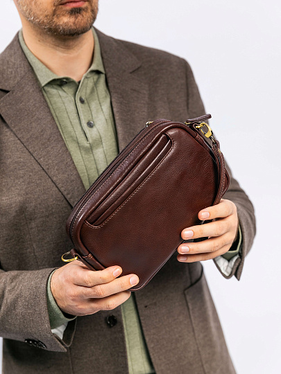 Сумка-визитка Dr. Koffer из натуральной кожи коричневая