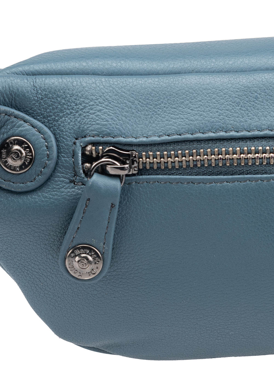 Сумка на пояс Dr. Koffer из натуральной кожи голубая