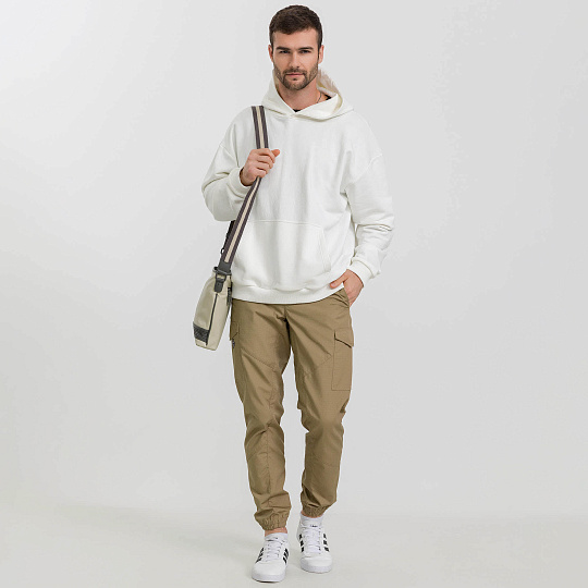 Сумка через плечо Dr.Koffer из натуральной кожи бежевая