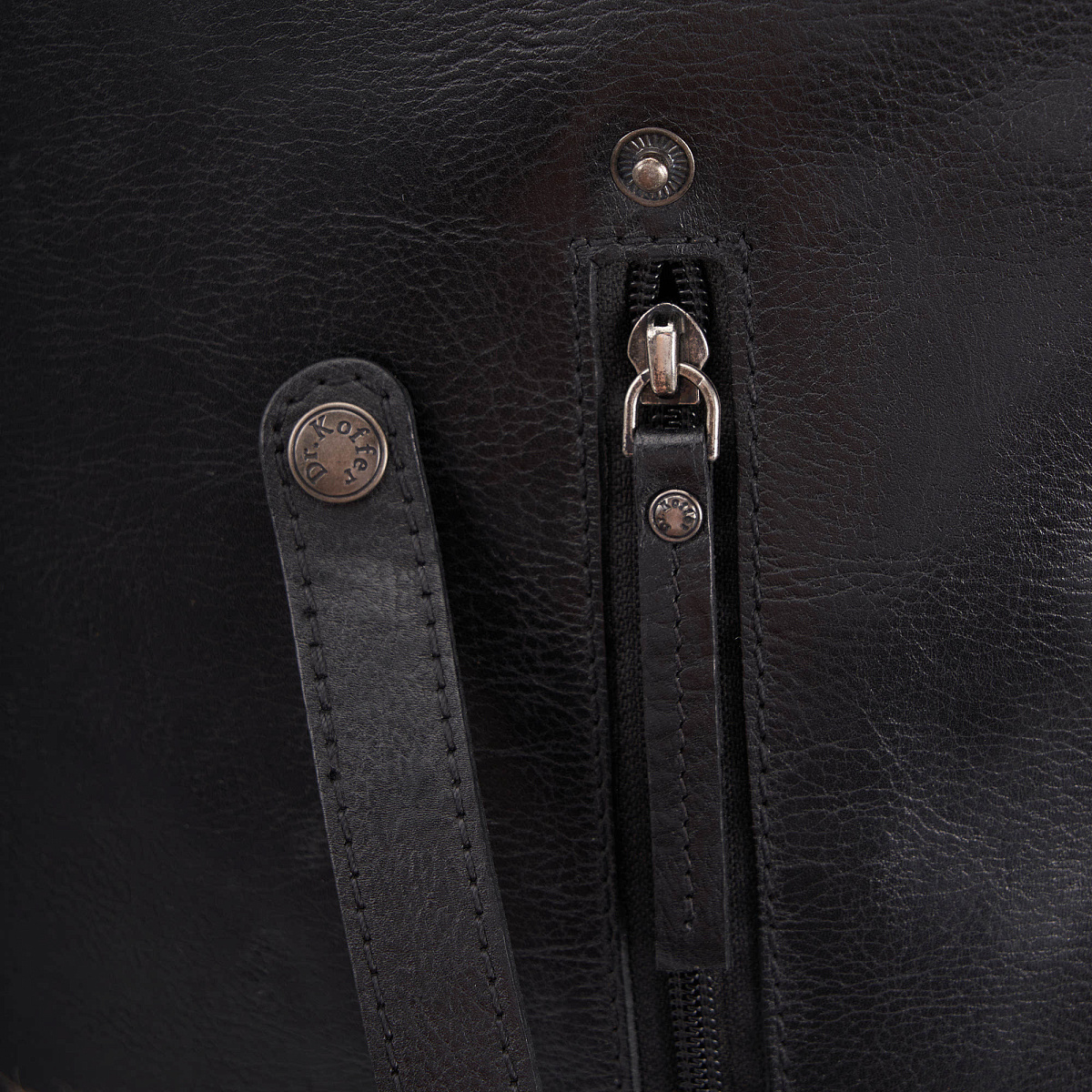 Рюкзак Dr.Koffer из натуральной кожи черный