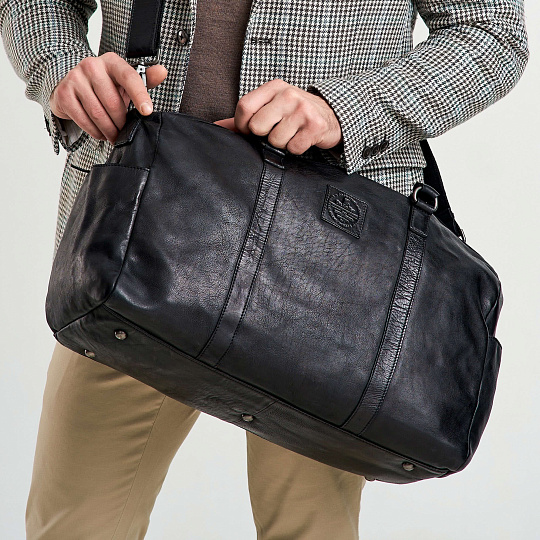 Сумка дорожная Dr.Koffer из натуральной кожи черная