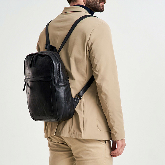 Рюкзак Dr.Koffer из натуральной кожи черный