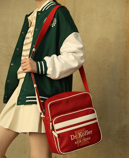 Сумка через плечо Dr.Koffer из натуральной кожи красная