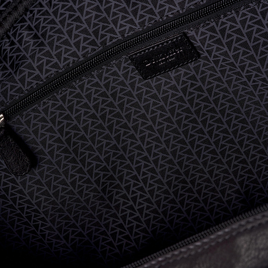 Сумка дорожная Dr.Koffer из натуральной кожи черная