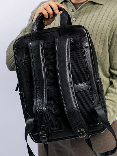 Рюкзак Dr. Koffer из натуральной кожи черный