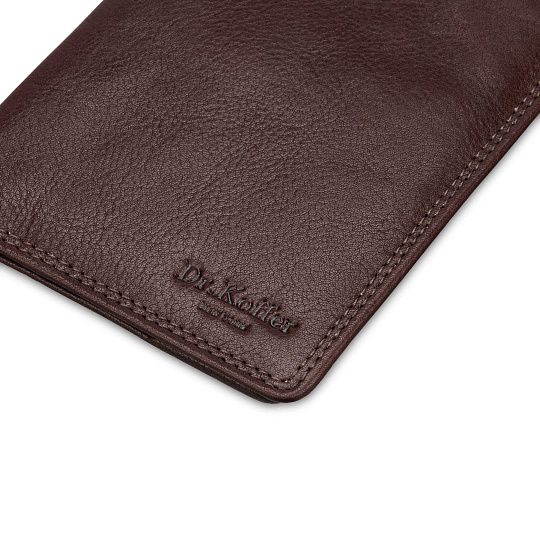 Обложка для паспорта Dr. Koffer из натуральной кожи