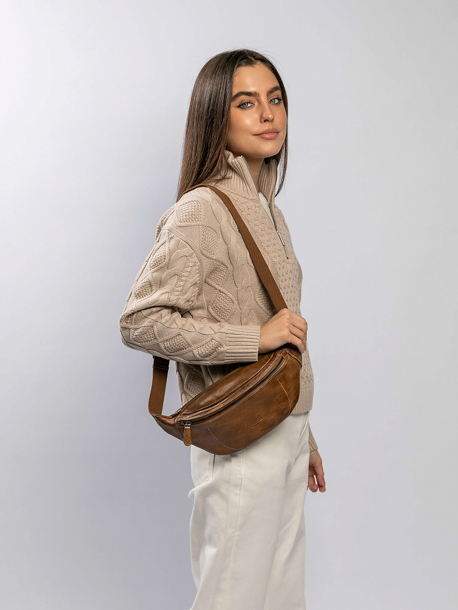 Сумка на пояс Dr. Koffer из натуральной кожи коричневая