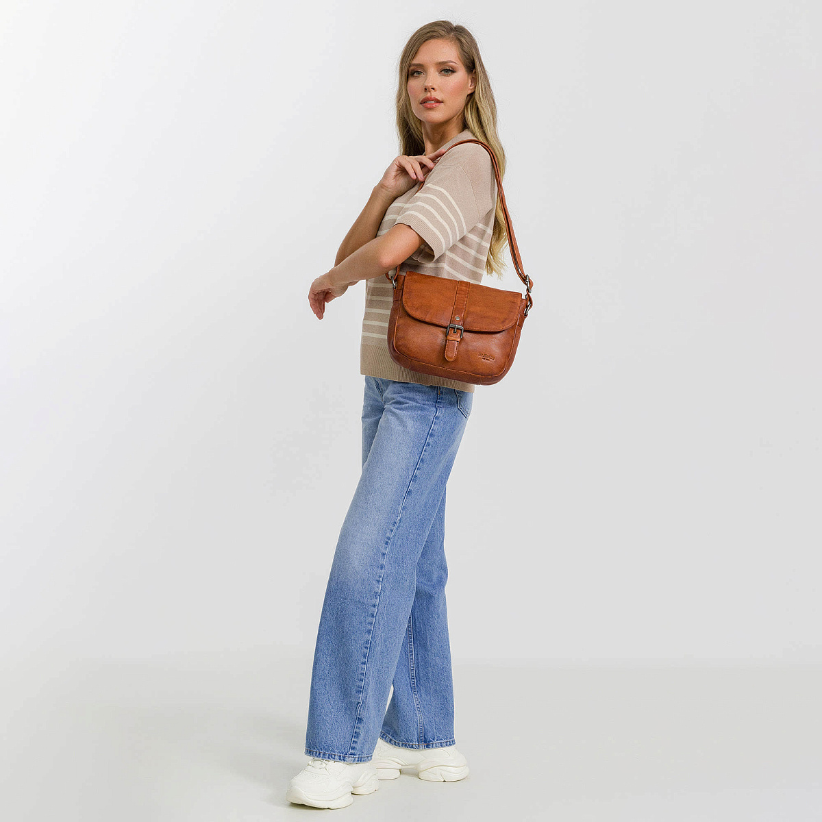 Сумка через плечо Dr.Koffer из натуральной кожи коричневая