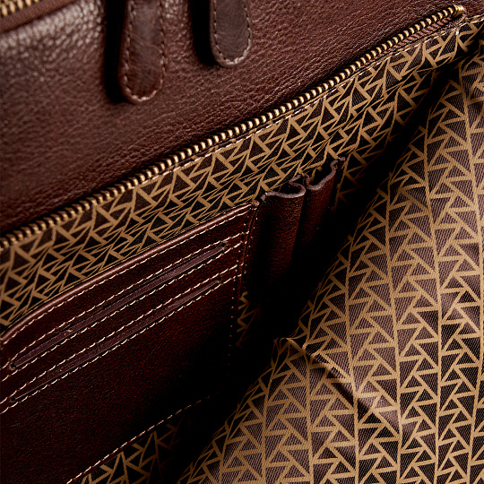 Сумка через плечо Dr.Koffer из натуральной кожи коричневая