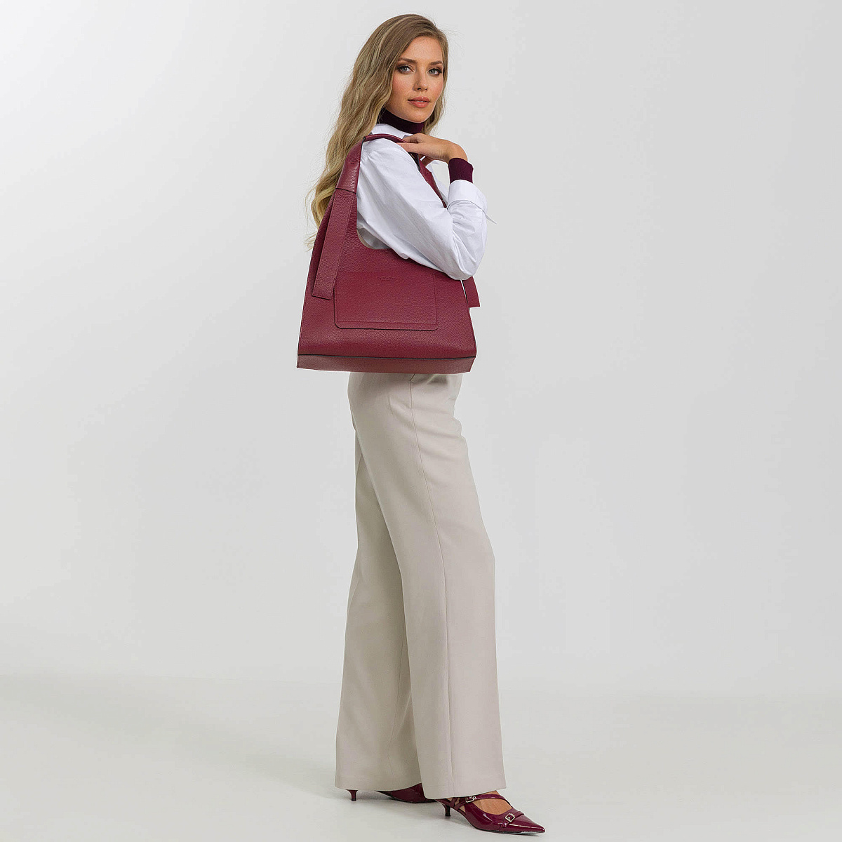 Женская сумка Dr. Koffer из натуральной кожи красная