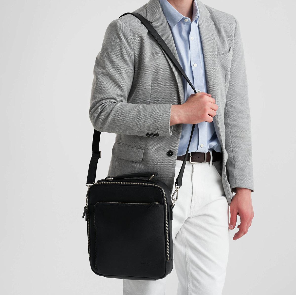 Сумка через плечо Dr.Koffer из натуральной кожи черная