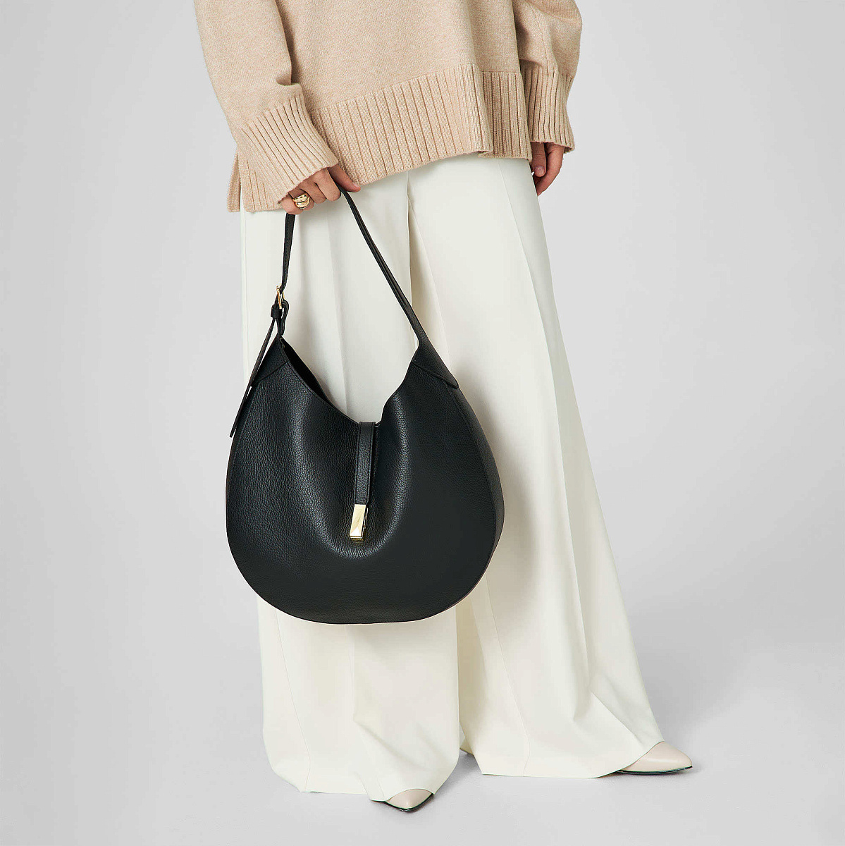 Женская сумка Dr. Koffer из натуральной кожи черная