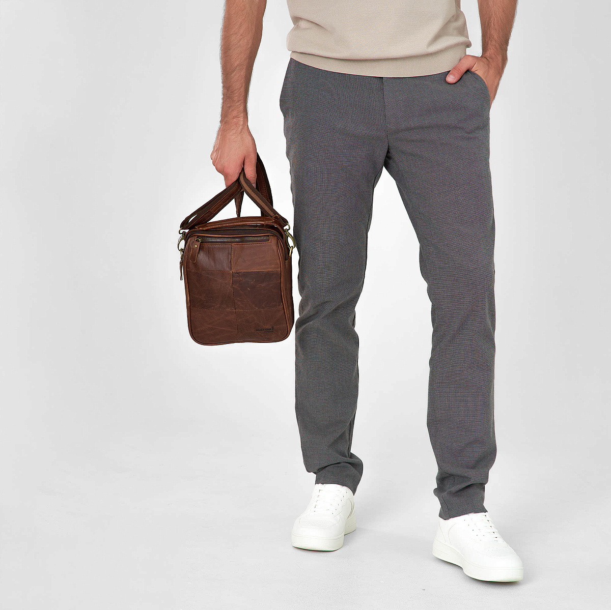 Сумка через плечо Dr.Koffer из натуральной кожи коричневая