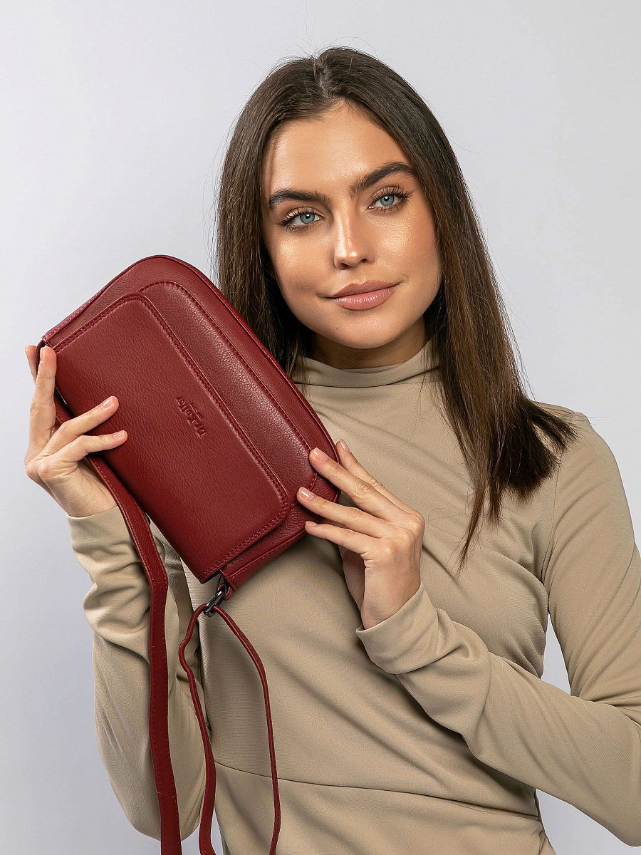 Женская сумка Dr.Koffer из натуральной кожи красная