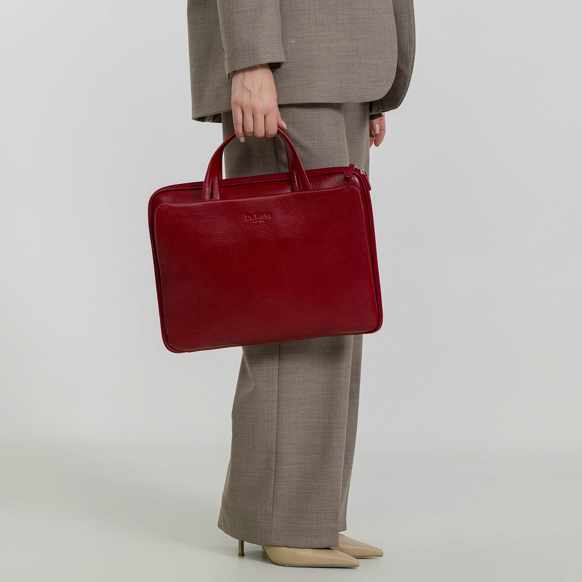 Женская сумка Dr.Koffer из натуральной кожи красная