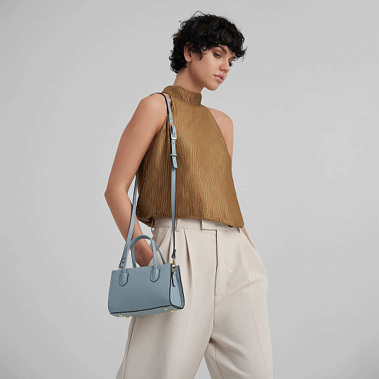 Женская сумка Dr. Koffer из натуральной кожи голубая