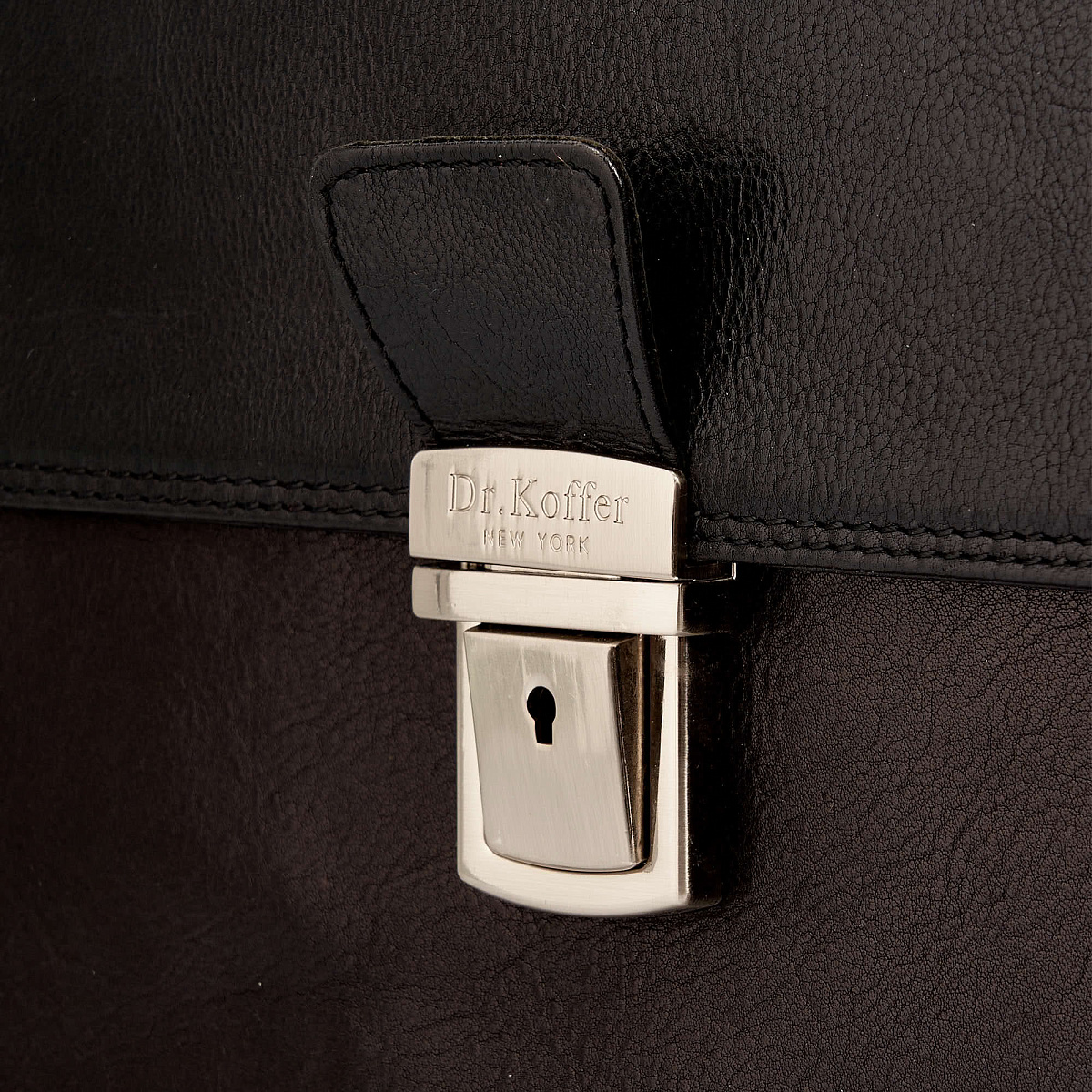 Портфель Dr.Koffer из натуральной кожи черный