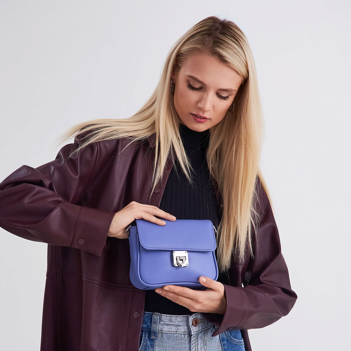 Женская сумка Dr. Koffer из натуральной кожи фиолетовая