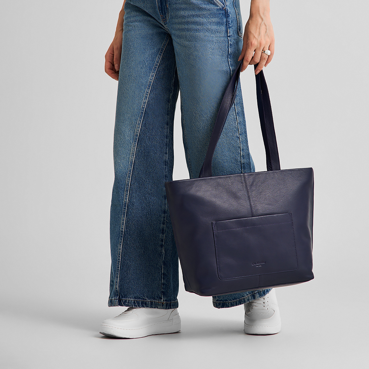 Женская сумка Dr.Koffer из натуральной кожи синяя