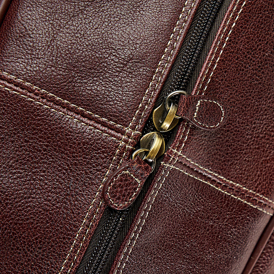 Сумка дорожная Dr.Koffer из натуральной кожи коричневая