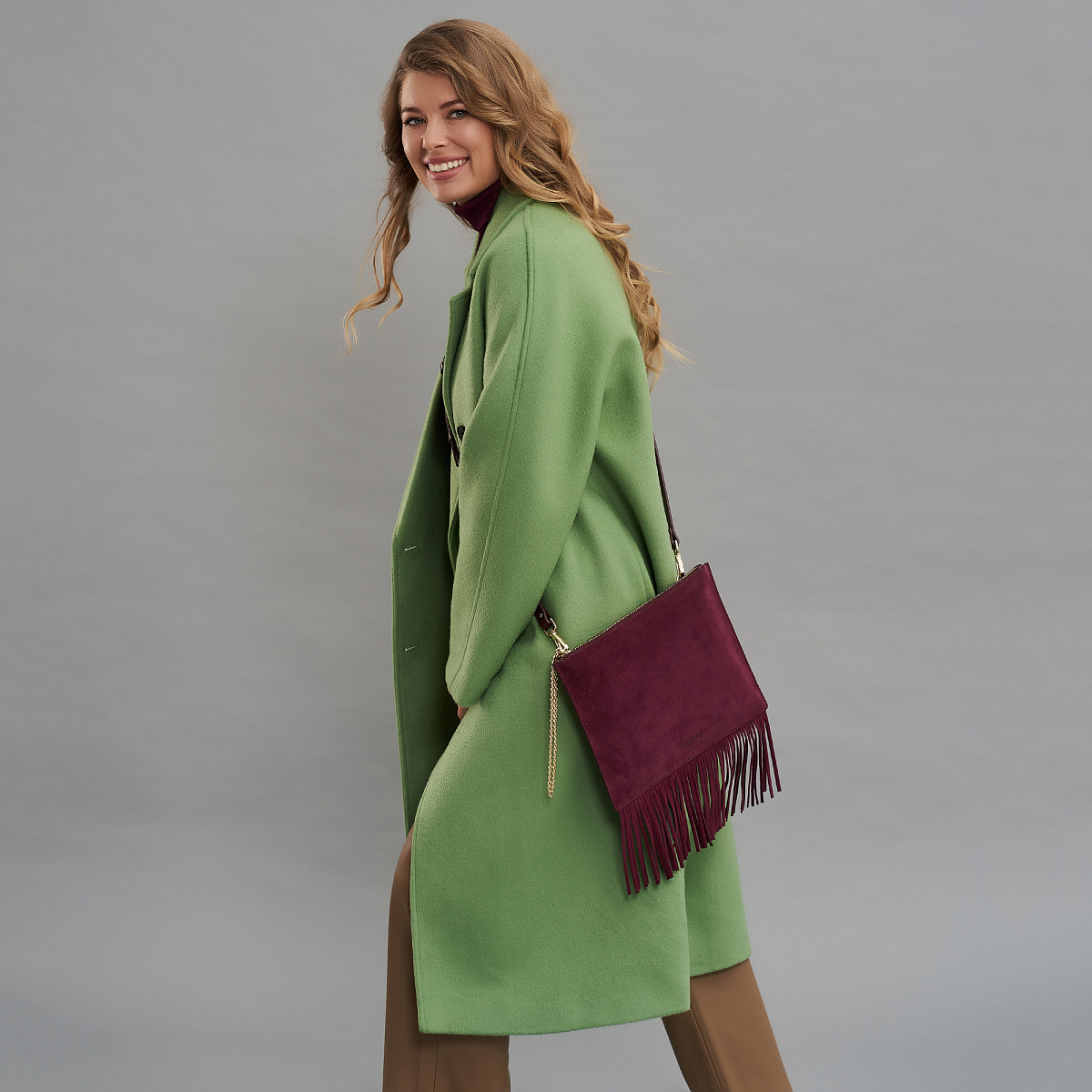 Женская сумка  Dr. Koffer из натуральной кожи бордовая