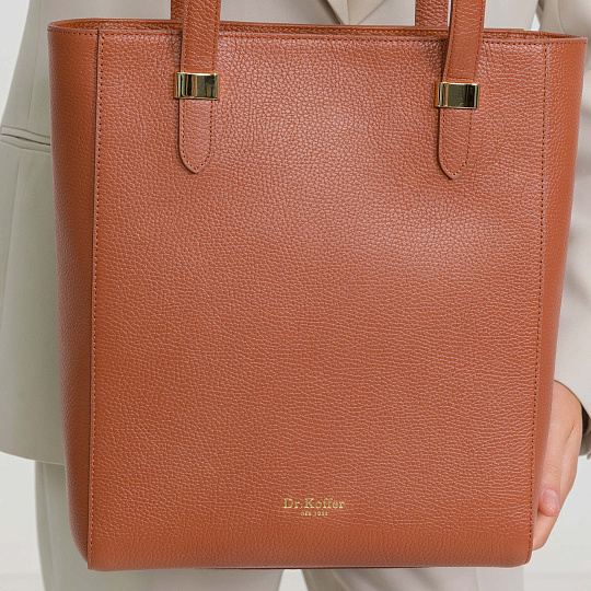 Женская сумка  Dr. Koffer из натуральной кожи оранжевая