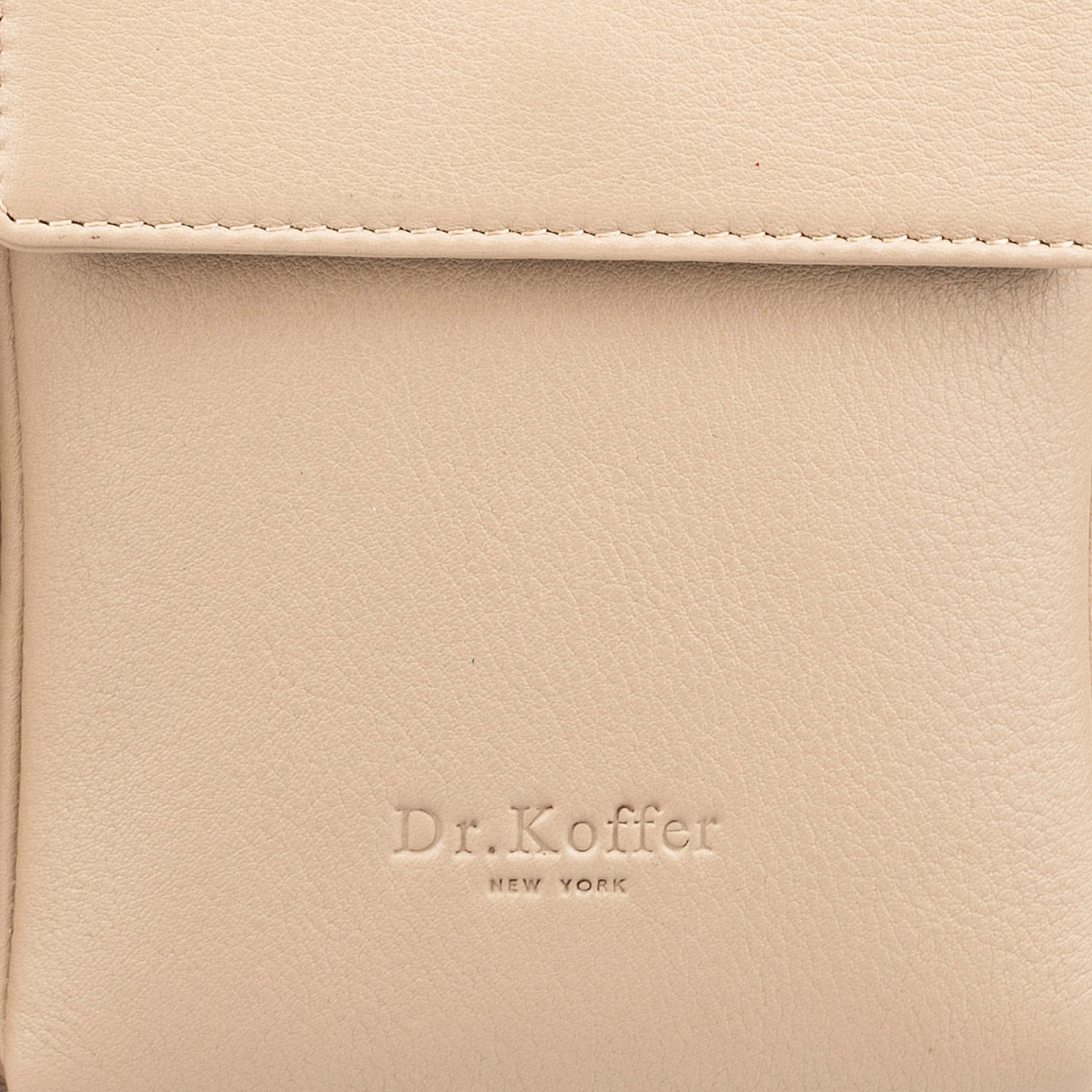 Сумка через плечо Dr.Koffer из натуральной кожи бежевая