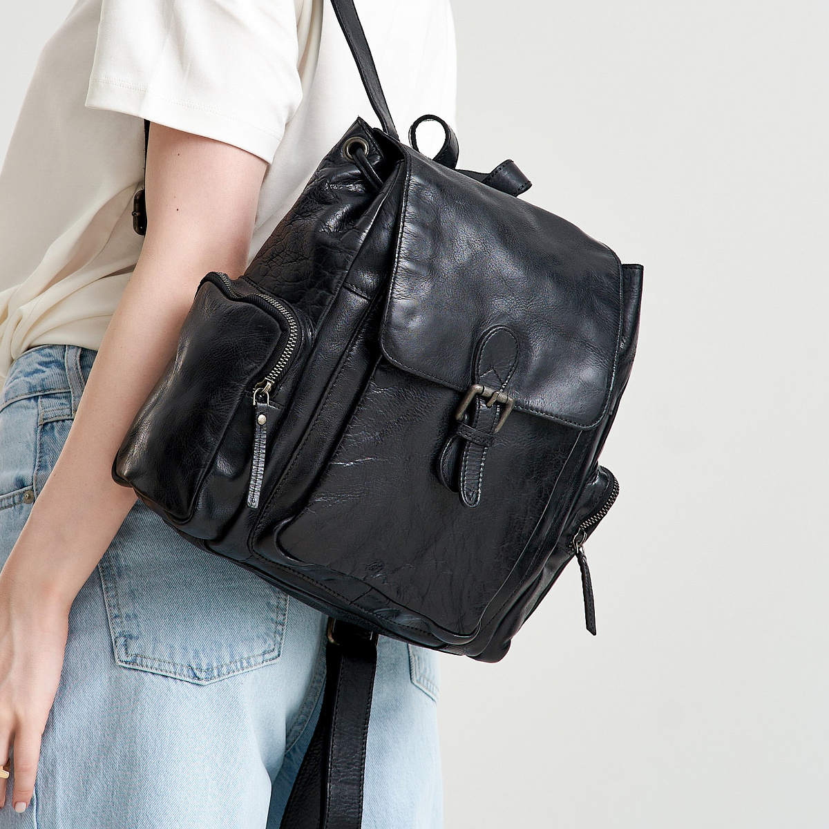 Рюкзак Dr.Koffer из натуральной кожи черный