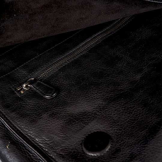 Сумка через плечо Dr.Koffer из натуральной кожи черная