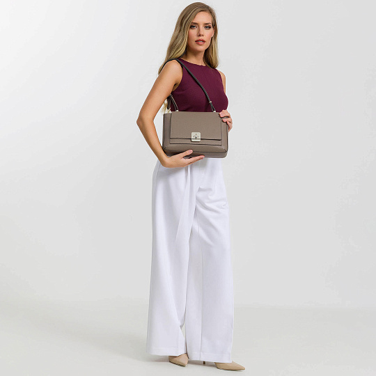 Женская сумка Dr. Koffer из натуральной кожи бежевая