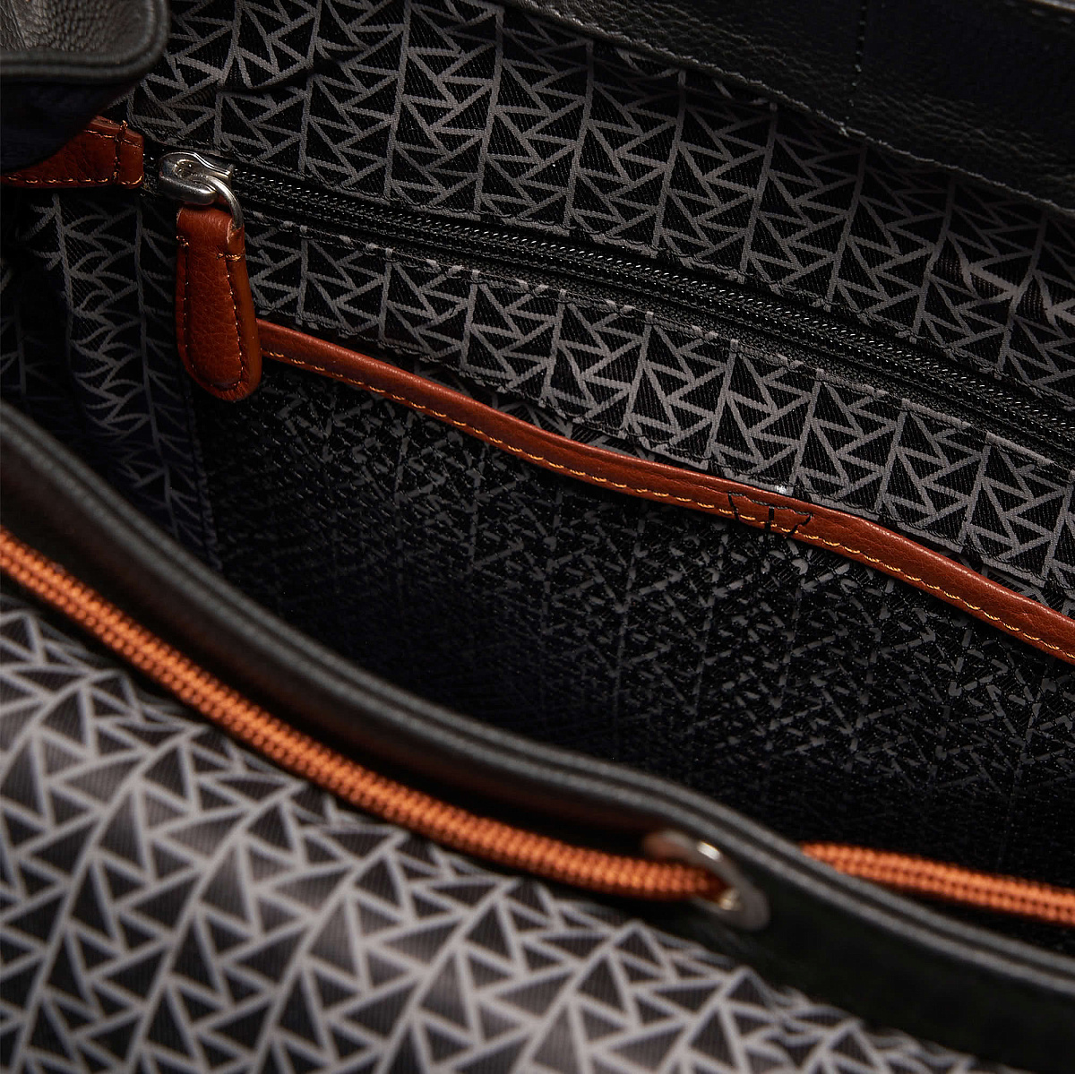 Рюкзак Dr.Koffer из натуральной кожи черный