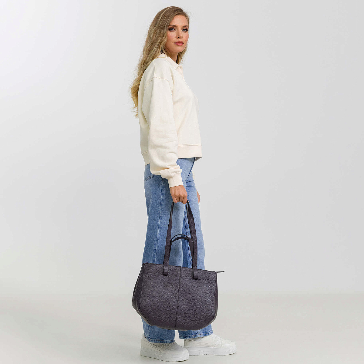 Женская сумка Dr. Koffer из натуральной кожи фиолетовая