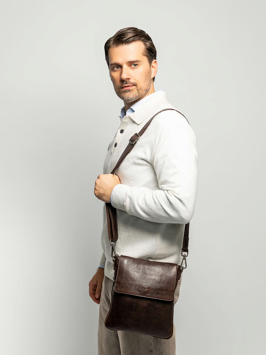 Сумка через плечо Dr.Koffer из натуральной кожи коричневая