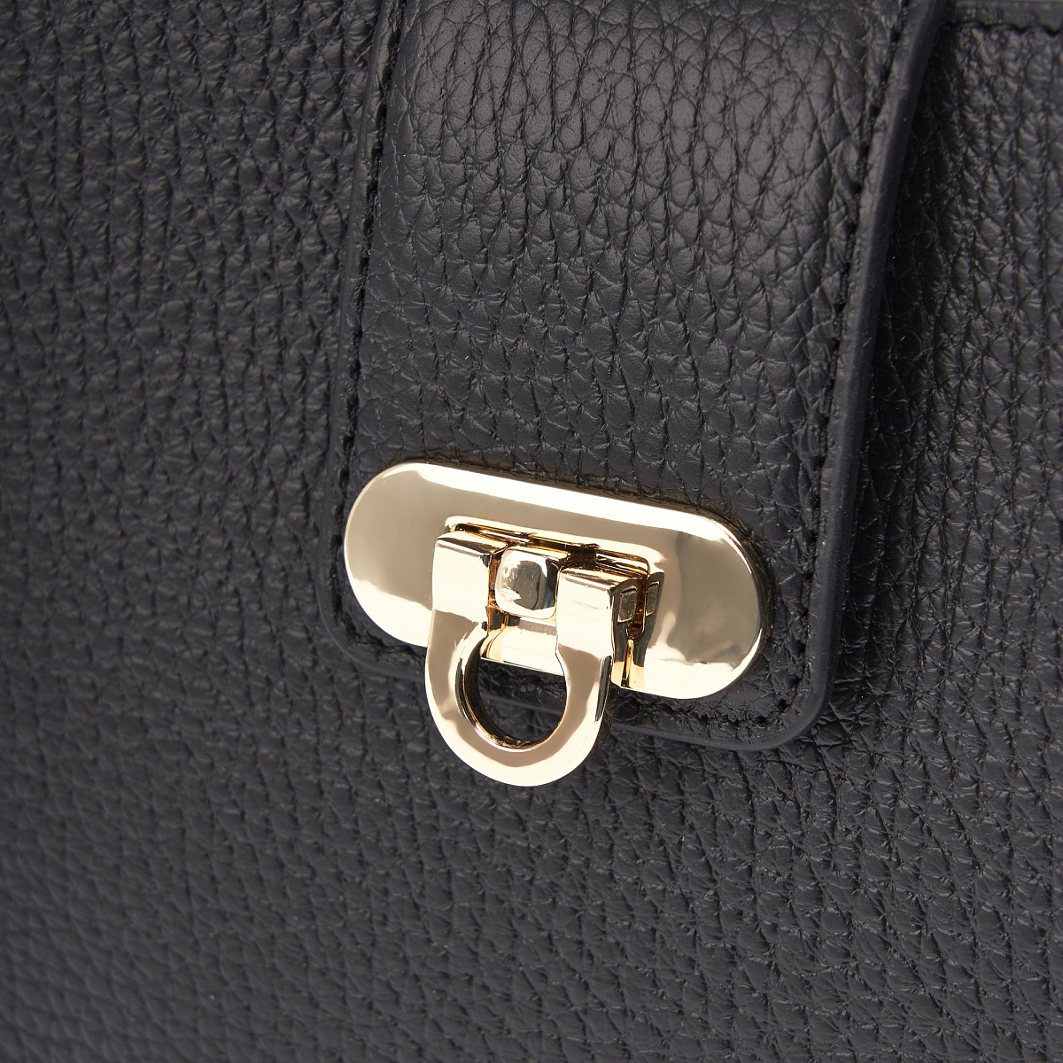 Женская сумка Dr. Koffer из натуральной кожи черная