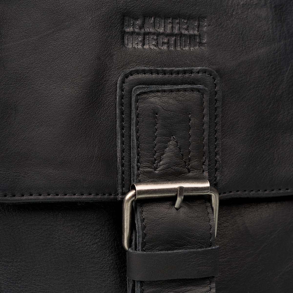 Сумка через плечо Dr.Koffer из натуральной кожи черная