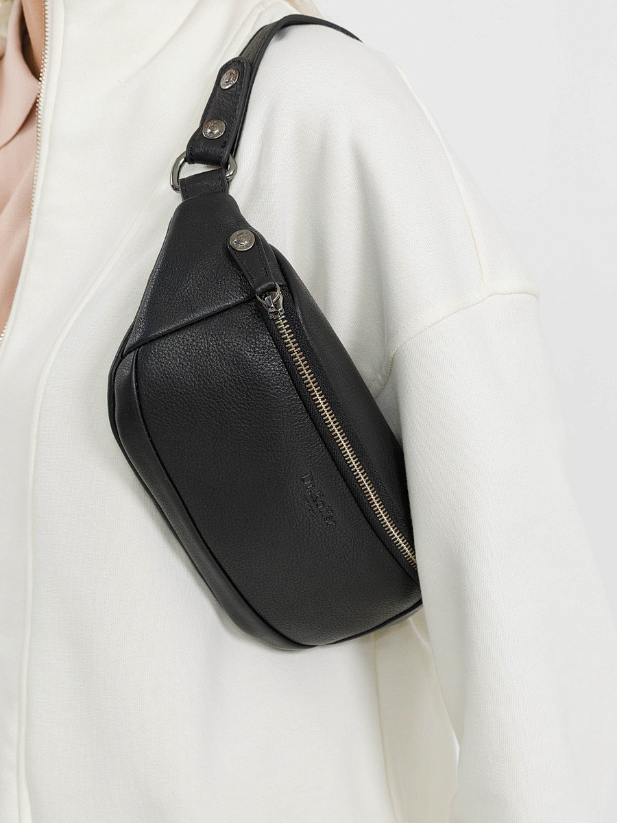 Сумка на пояс Dr. Koffer из натуральной кожи черная